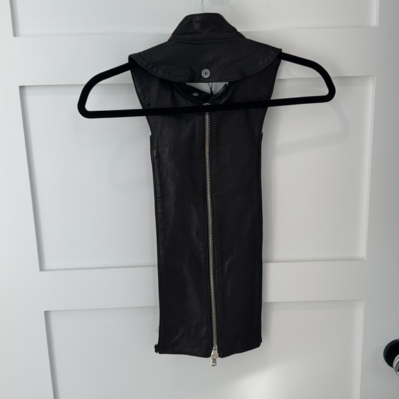 Veronica Beard Black Leathee Dickie - Picture 3 of 3